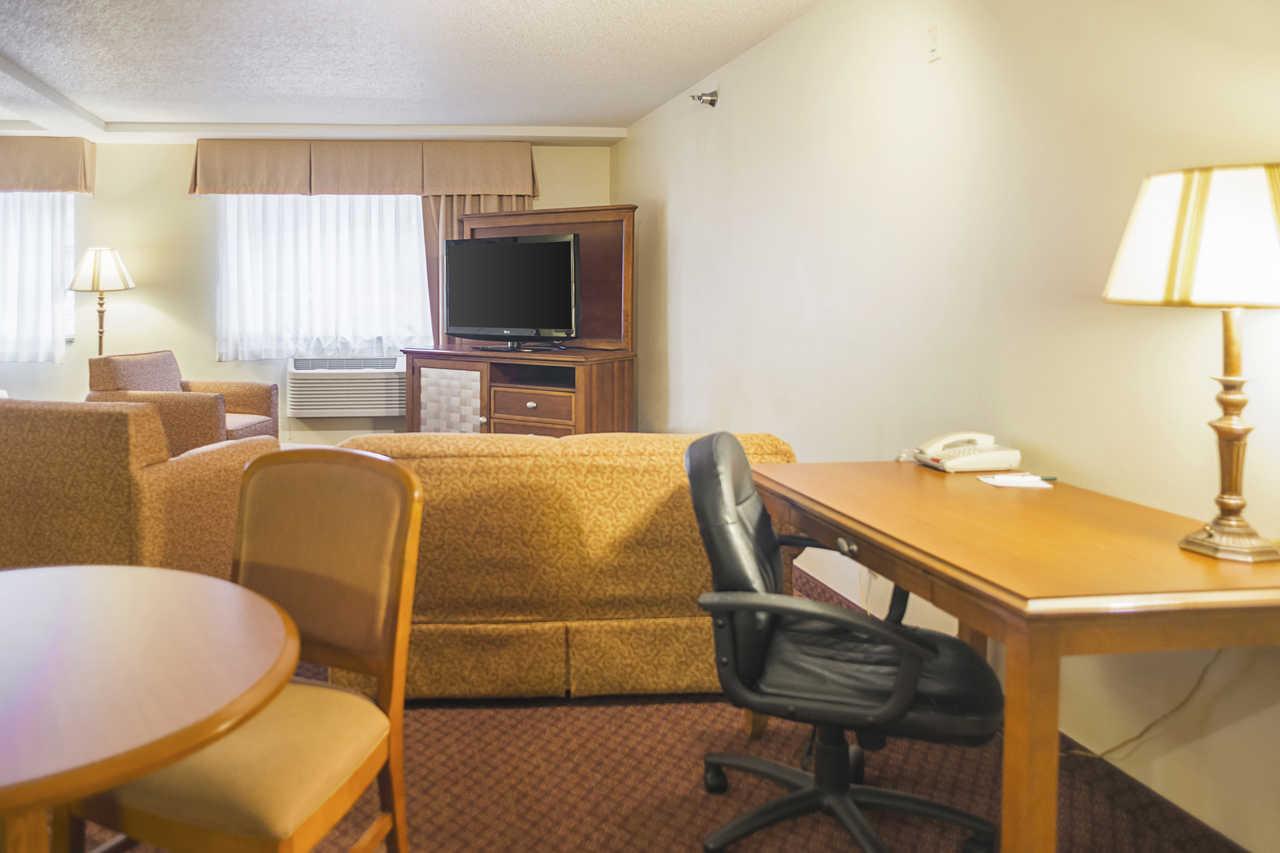 Quality Inn Near Monument Health Rapid City Hospital Exterior photo